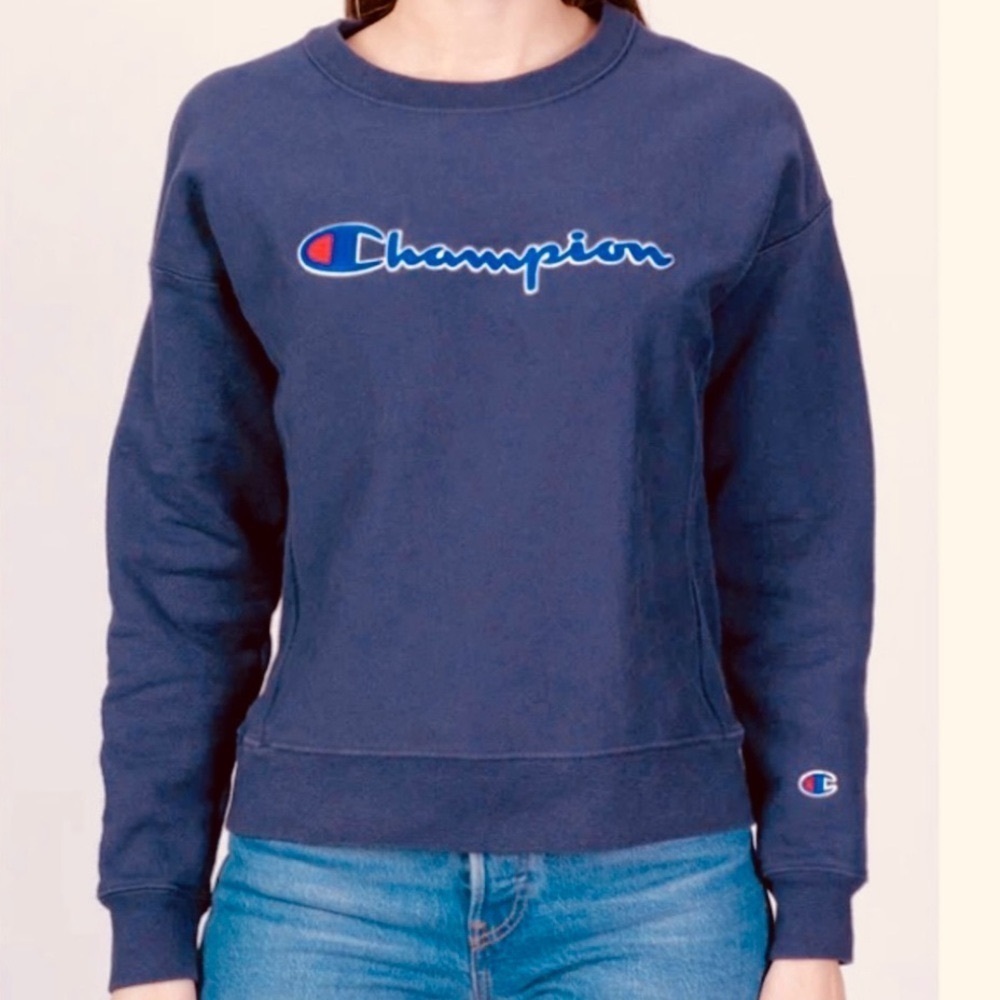 Vintage Y2K Champion Crew Neck Reverse Weave Sweatshirt in Navy Size Small